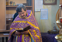 Божественная литургия в день Воздвижения Креста Господня. Увеличить изображение. Размер файла: 400,07 Kb [800X536]