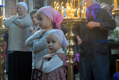 Божественная литургия в день Воздвижения Креста Господня. Увеличить изображение. Размер файла: 344,59 Kb [800X536]