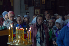 Божественная литургия в день Воздвижения Креста Господня. Увеличить изображение. Размер файла: 362,38 Kb [800X536]