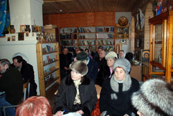 Собрание Закамского благочиния. Увеличить изображение. Размер файла: 112,05 Kb [800X537]