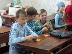 Начало учебного года в детской Воскресной школе. Увеличить Размер файла: 192,6 Kb [800X600]