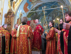 Всенощное бдение в Орловском храме в день Антипасхи. Увеличить изображение. Размер файла: 266,97 Kb [800X600]