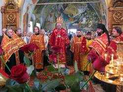 Всенощное бдение в Орловском храме в день Антипасхи. Увеличить изображение. Размер файла: 276,34 Kb [800X600]