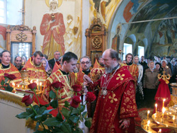 Всенощное бдение в Орловском храме в день Антипасхи. Увеличить изображение. Размер файла: 253,62 Kb [800X600]