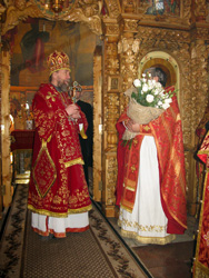 Архиерейское богослужение в Боровецкой церкви в день Антипасхи. Увеличить изображение. Размер файла: 282,78 Kb [600X800]