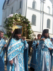 Поездка прихожан на торжества в честь празднования Казанской иконы Божией Матери. Увеличить изображение. Размер файла: 237,91 Kb [600X800]