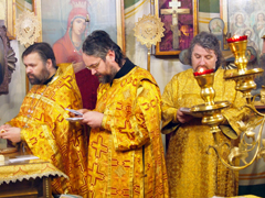 Празднчные богослужения в день памяти святителя Николая. Увеличить изображение. Размер файла: 305,41 Kb [800X600]