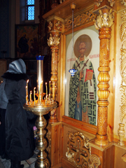 Празднчные богослужения в день памяти святителя Николая. Увеличить изображение. Размер файла: 288,5 Kb [600X800]