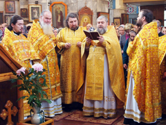 Празднчные богослужения в день памяти святителя Николая. Увеличить изображение. Размер файла: 307,6 Kb [800X600]
