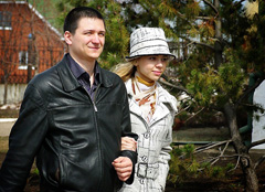 Пасхальные гуляния в Боровецкой церкви. Фото: Виталий Околеснов. Увеличить до размера: 163,83 Kb [700X508]