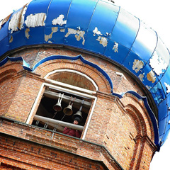 Пасхальные гуляния в Боровецкой церкви. Фото: Виталий Околеснов. Увеличить до размера: 287,95 Kb [700X700]