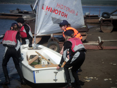 Воскресная школа под алыми парусами. Увеличить изображение. Размер файла: 156,81 Kb [800X600]