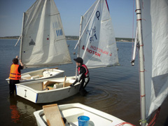 Воскресная школа под алыми парусами. Увеличить изображение. Размер файла: 181,32 Kb [800X600]