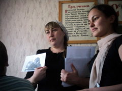 "Наша смена" при Боровецком храме. Увеличить изображение. Размер файла: 151,38 Kb [800X600]