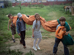 "Наша смена" при Боровецком храме. Увеличить изображение. Размер файла: 264,86 Kb [800X600]