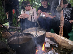 "Наша смена" при Боровецком храме. Увеличить изображение. Размер файла: 190,1 Kb [800X600]