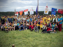 "Наша смена" при Боровецком храме. Увеличить изображение. Размер файла: 309,17 Kb [800X600]