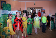 Детский пасхальный спектакль.Увеличить изображение. Размер файла: 197,08 Kb [800X536]