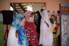 Детский пасхальный спектакль.Увеличить изображение. Размер файла: 155,49 Kb [800X536]