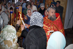 Благодатный огонь в Набережных Челнах. Увеличить изображение. Размер файла: 206,33 Kb [800X536]