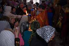 Благодатный огонь в Набережных Челнах. Увеличить изображение. Размер файла: 172,43 Kb [800X536]