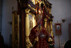 Архиерейское богослужение в храме Серафима Саровского. Увеличить изображение. Размер файла: 228179,54 Kb [800X536]