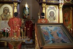 Архиерейское богослужение в храме Серафима Саровского. Увеличить изображение. Размер файла: 228207,57 Kb [800X536]