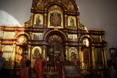 Архиерейское богослужение в храме Серафима Саровского. Увеличить изображение. Размер файла: 228258,78 Kb [800X536]