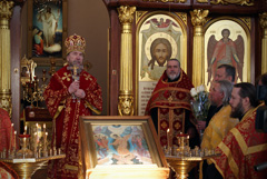 Архиерейское богослужение в храме Серафима Саровского. Увеличить изображение. Размер файла: 228252,02 Kb [800X536]