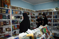 Посещение архиерея Свято-Вознесенского собора. Увеличить изображение. Размер файла: 241,33 Kb [800X536]