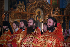 Архиерейское служение в Свято-Вознесенском храме. Увеличить изображение. Размер файла: 242,17 Kb [800X536]