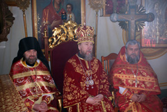 Архиерейское служение в Свято-Вознесенском храме. Увеличить изображение. Размер файла: 241,88 Kb [800X536]