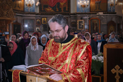 Архиерейское служение в Свято-Вознесенском храме. Увеличить изображение. Размер файла: 222,26 Kb [800X536]