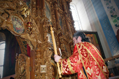 Архиерейское служение в Свято-Вознесенском храме. Увеличить изображение. Размер файла: 277,47 Kb [800X536]