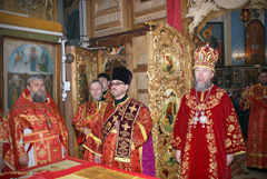 Архиерейское служение в Свято-Вознесенском храме. Увеличить изображение. Размер файла: 296,93 Kb [800X536]