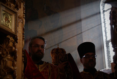 Архиерейское служение в Свято-Вознесенском храме. Увеличить изображение. Размер файла: 137,69 Kb [800X536]