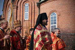 Архиерейское служение в Свято-Вознесенском храме. Увеличить изображение. Размер файла: 305,62 Kb [800X536]