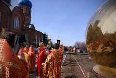 Архиерейское служение в Свято-Вознесенском храме. Увеличить изображение. Размер файла: 214,06 Kb [800X536]