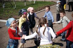 Концерт по случаю празднования Дня Победы. Увеличить изображение. Размер файла: 269,49 Kb [800X536]