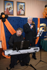 Концерт по случаю празднования Дня Победы. Увеличить изображение. Размер файла: 318,88 Kb [800X1195]