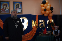 Концерт по случаю празднования Дня Победы. Увеличить изображение. Размер файла: 138,9 Kb [800X536]