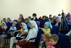 Заключительный концерт в воскресной школе. Увеличить изображение. Размер файла: 171 Kb [800X536]