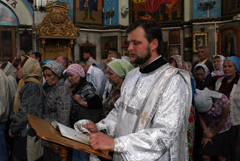 Престольные торжества Архиерейского подворья. Увеличить изображение. Размер файла: 237,57 Kb [800X536]