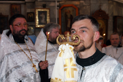 Престольные торжества Архиерейского подворья. Увеличить изображение. Размер файла: 171,85 Kb [800X536]