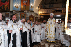 Престольные торжества Архиерейского подворья. Увеличить изображение. Размер файла: 260,74 Kb [800X536]