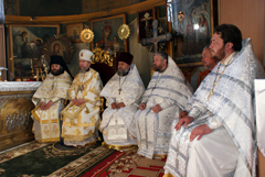 Престольные торжества Архиерейского подворья. Увеличить изображение. Размер файла: 248,53 Kb [800X536]