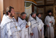 Престольные торжества Архиерейского подворья. Увеличить изображение. Размер файла: 201,09 Kb [800X536]