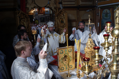 Престольные торжества Архиерейского подворья. Увеличить изображение. Размер файла: 224,97 Kb [800X536]