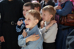 Престольные торжества Архиерейского подворья. Увеличить изображение. Размер файла: 160,36 Kb [800X536]