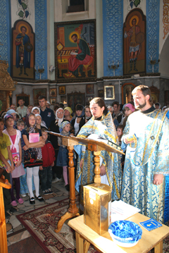 Молебен на начало нового учебного года. Увеличить изображение. Размер файла:1108,19 Kb [800X1195]